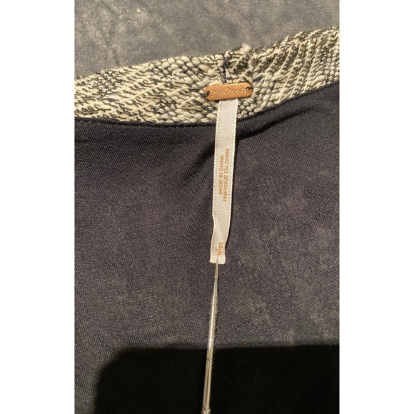 Free People MIDI length Cora Asymmetrical Jacquard Sweater Dress TUNIC Size Smal - Picture 9 of 11